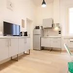 Piella Home, In The Center