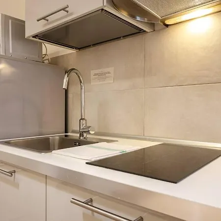 Piella Home, In The Center