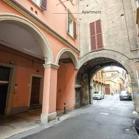 Piella Home, In The Center